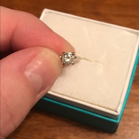 Diamond ring - Picture 2 of 4